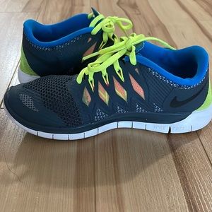 Nike free 5.0 - unisex - size 6Y 5.5UK 38.5 EUR